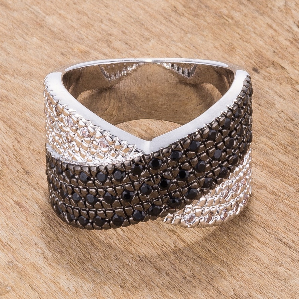 Cross Pattern Cocktail Ring - Picture 2 of 3